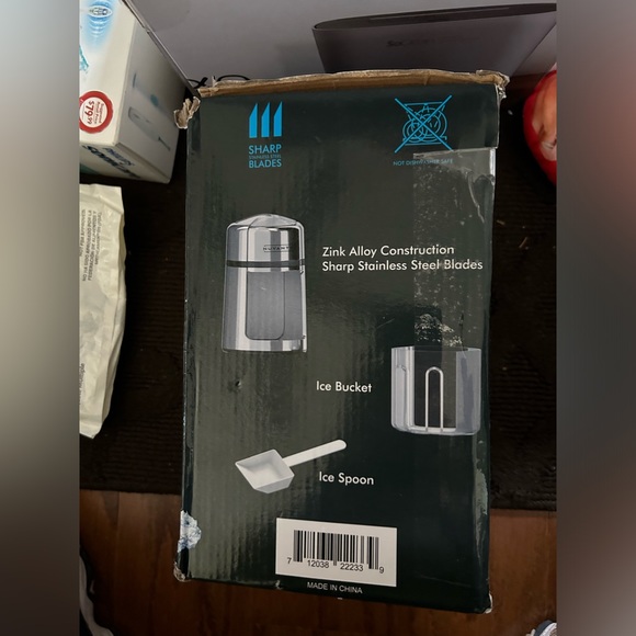 Nuvantee Manual Ice🧊Shaver - Stainless Steel Snow Cone Maker Non-Slip BPA Free - Picture 4 of 12